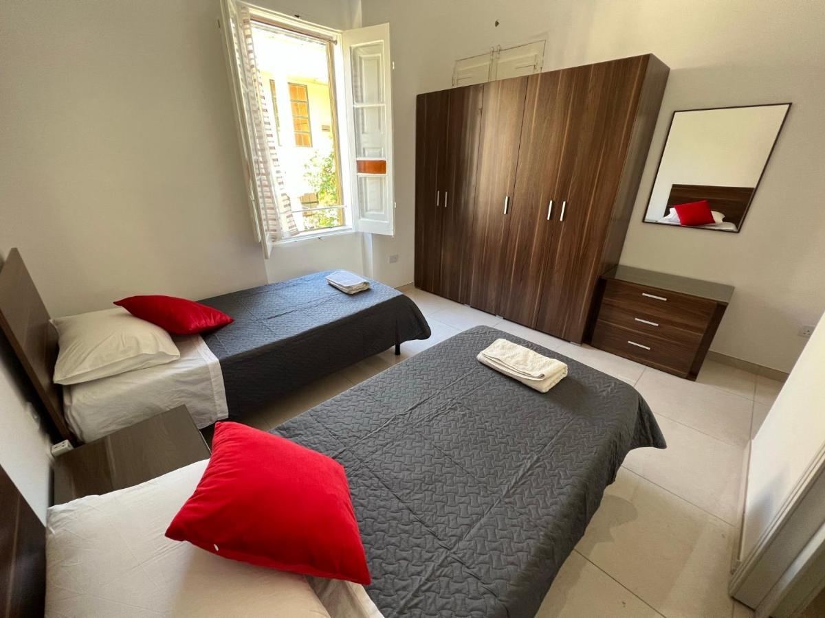 Room With Private Bathroom Sliema Luaran gambar