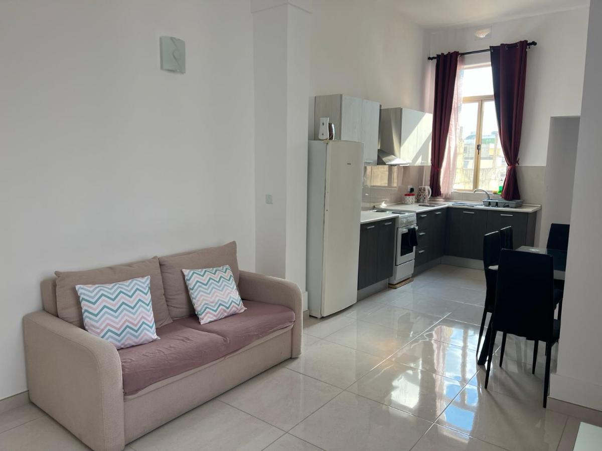 Room With Private Bathroom Sliema Luaran gambar
